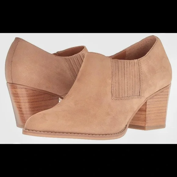 Franco Sarto Leather closed shoes - Picture 1 of 8